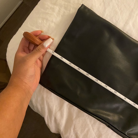 Zara Mini Faux Leather Pant Cropped Flare - Picture 3 of 4